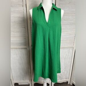 The Maggie sleeveless collared crepe dress in Kelly green szS